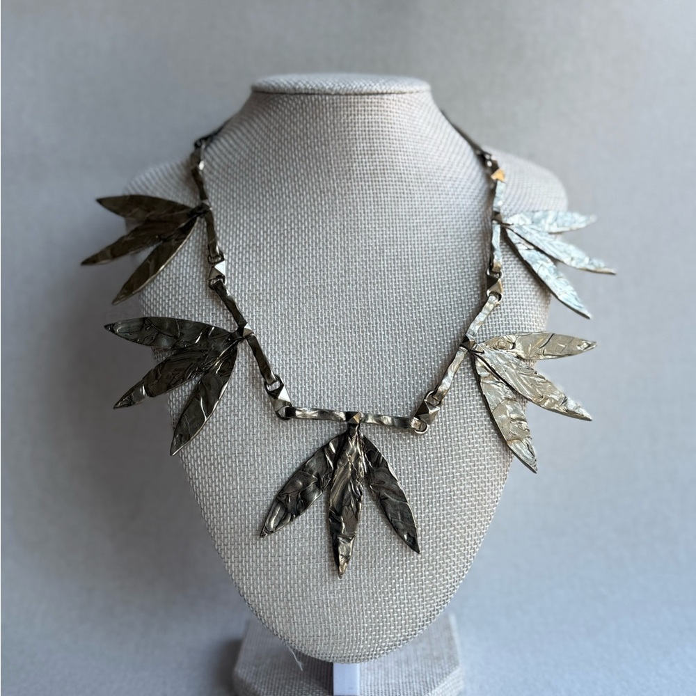 Valentino Garavani Gold Leaf Necklace NWT